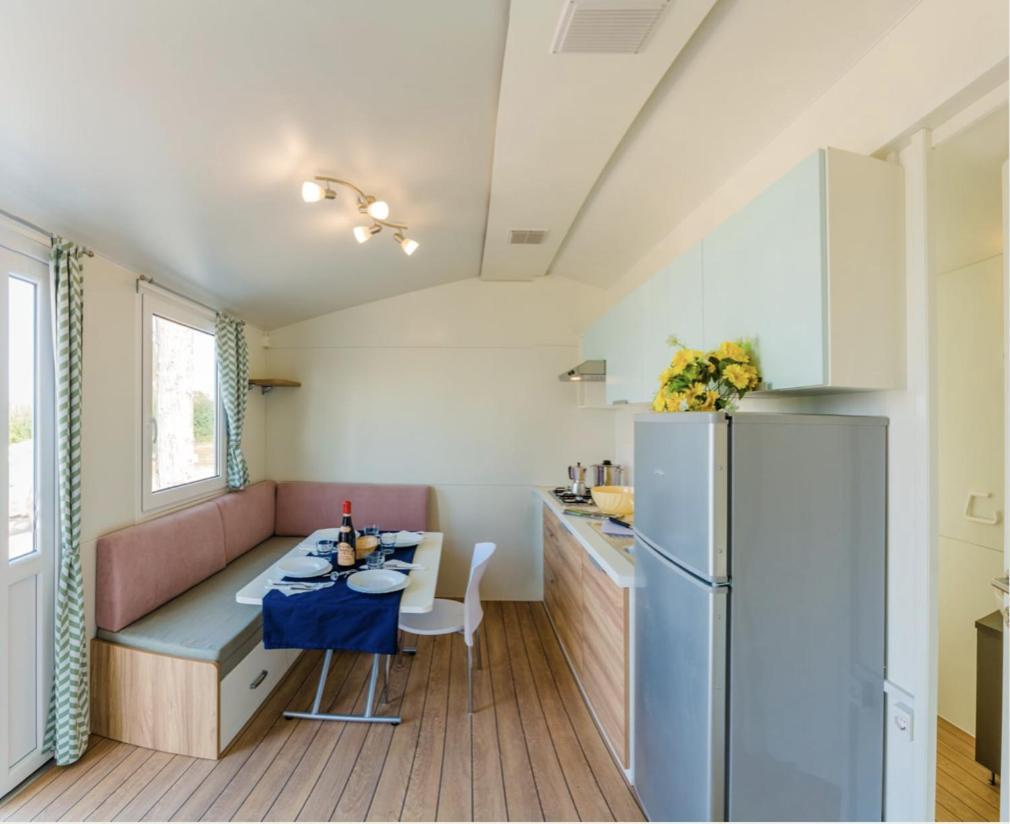 Eurocampingpacengo Hotel Lazise Exterior photo